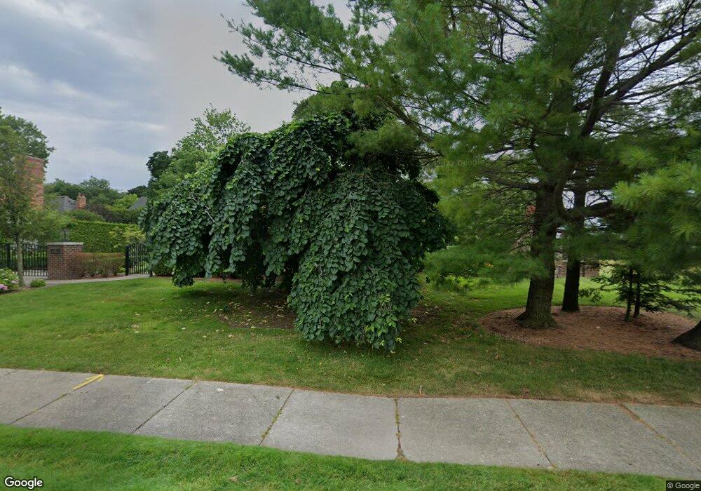 123 Lake Shore Rd, Grosse Pointe Farms, MI 48236 - photo 1