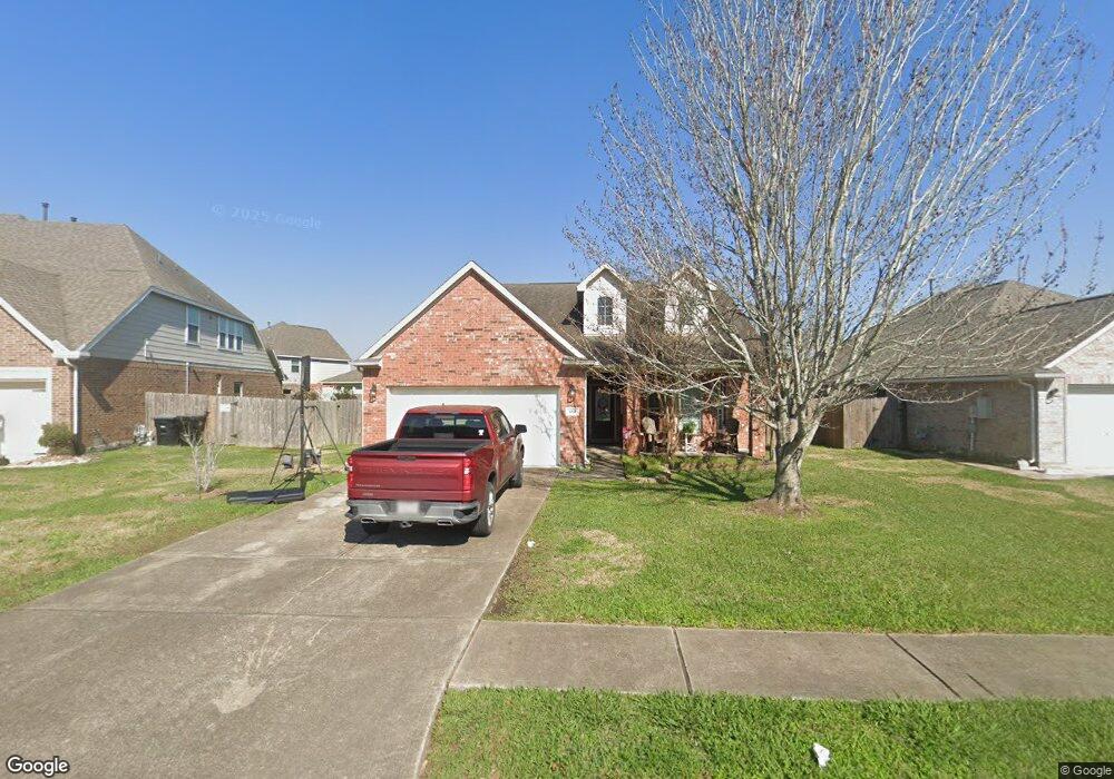 1041 Luke Dr, Alvin, TX 77511 - photo 1