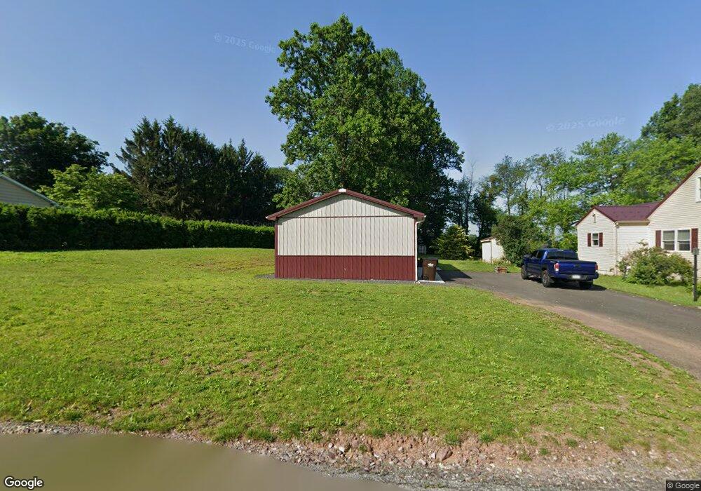 7236 Overlook Dr, Coopersburg, PA 18036 - photo 1