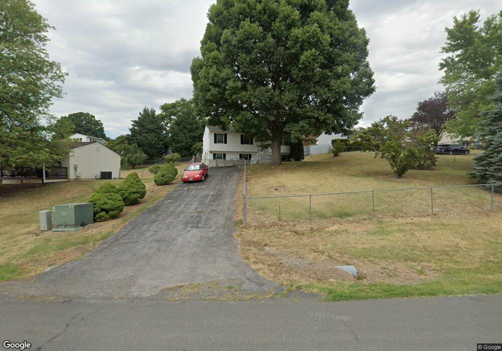 267 Little Sorrel Dr, Strasburg, VA 22657 - photo 1