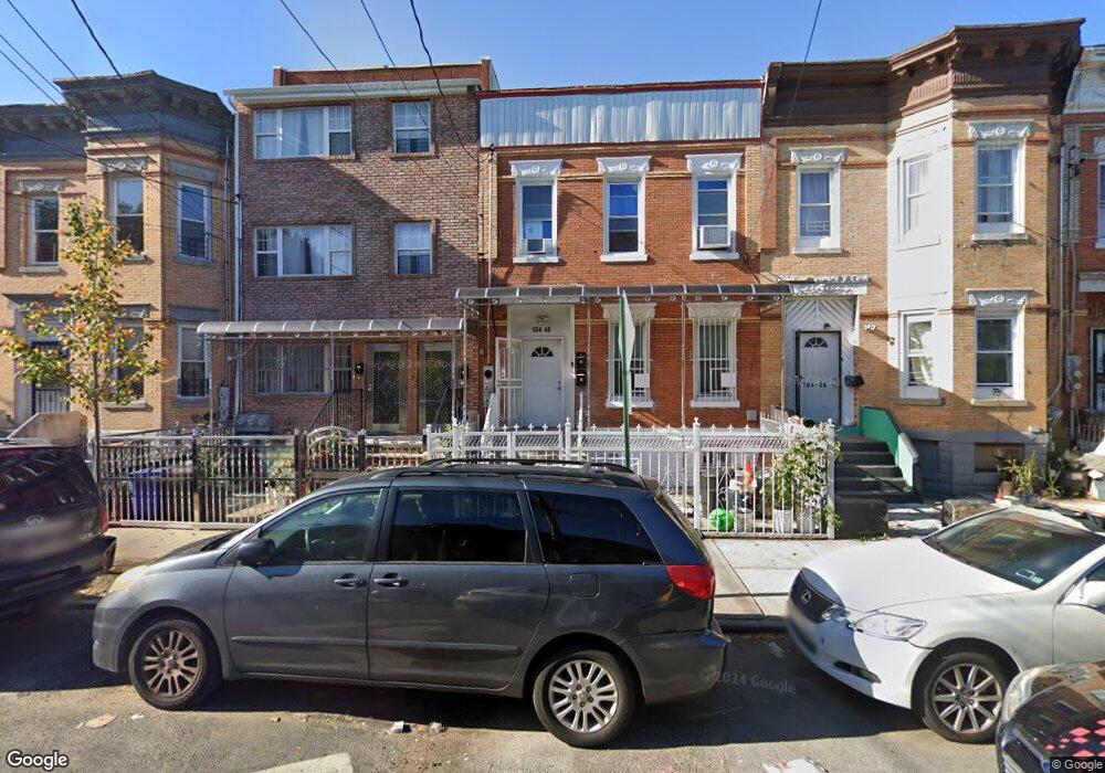 10440 164th St, Jamaica, NY 11433 - photo 1