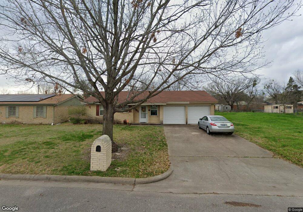 1306 S Benton St, Corsicana, TX 75110 - photo 1