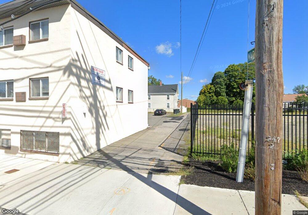 3 Macks Ct, Waltham, MA 02451 - photo 1