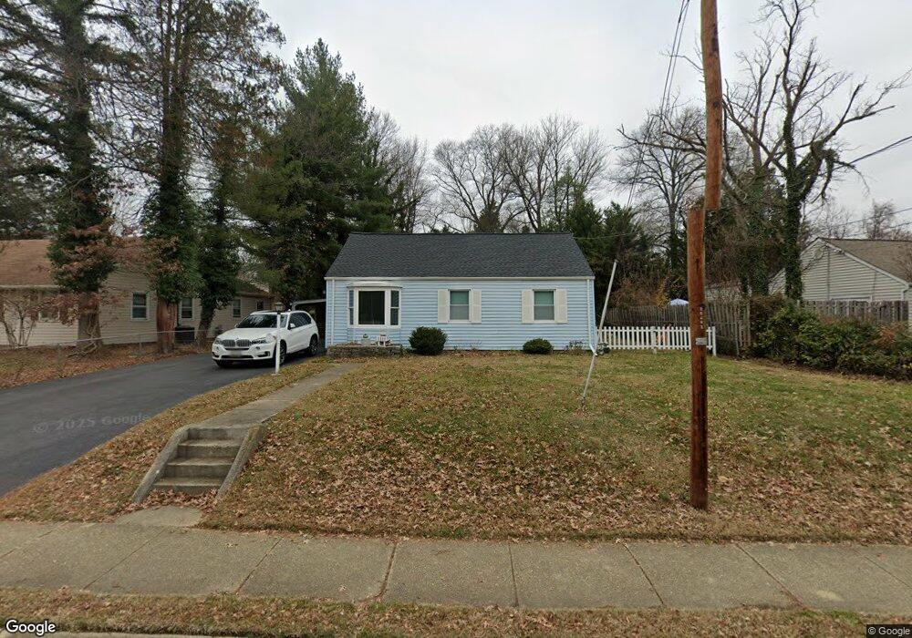 2130 Pimmit Dr, Falls Church, VA 22043 - photo 1