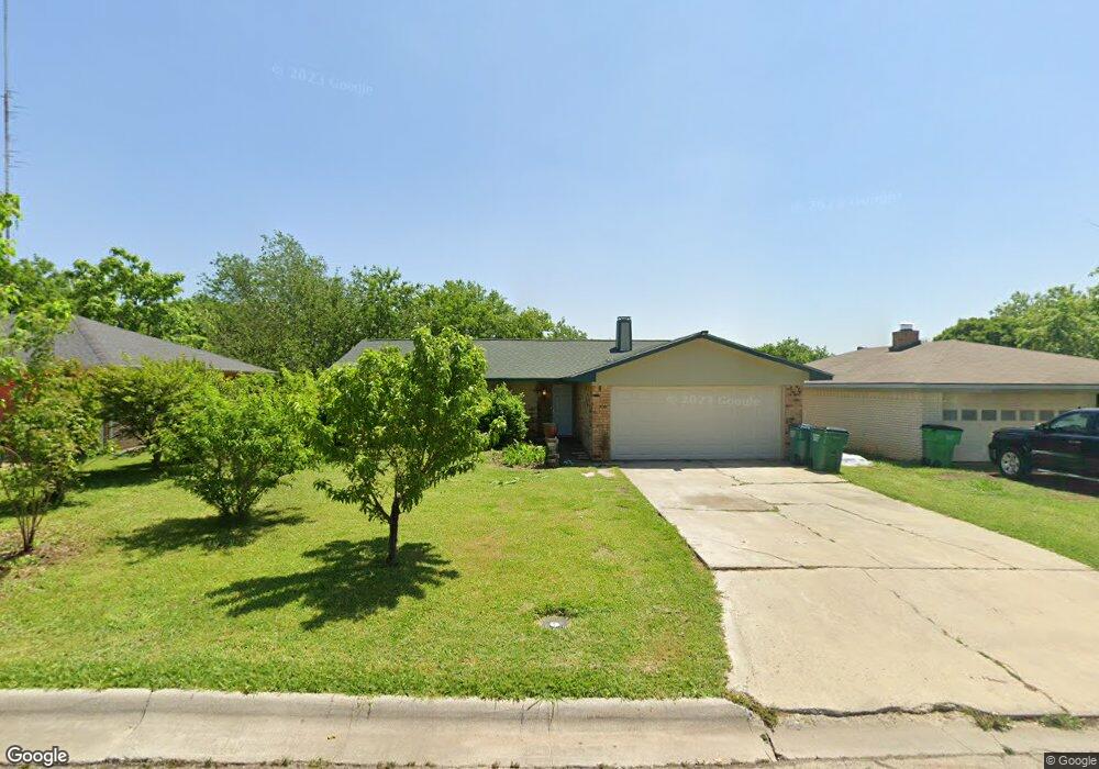 1916 Arkansas St, Gainesville, TX 76240 - photo 1