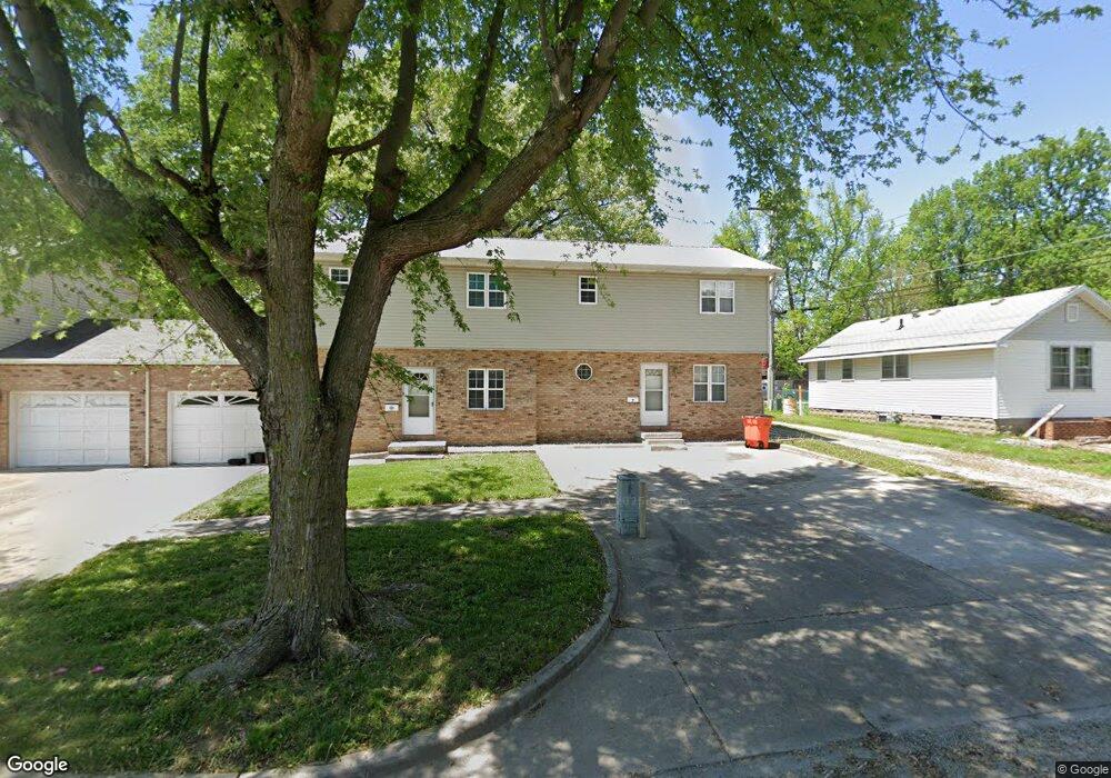 611 S 16th St, Mattoon, IL 61938 - photo 1