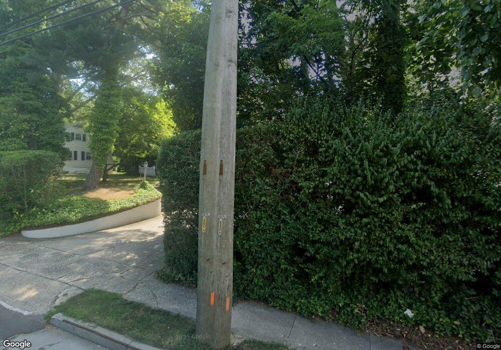 15 N Plandome Rd, Port Washington, NY 11050 - photo 1