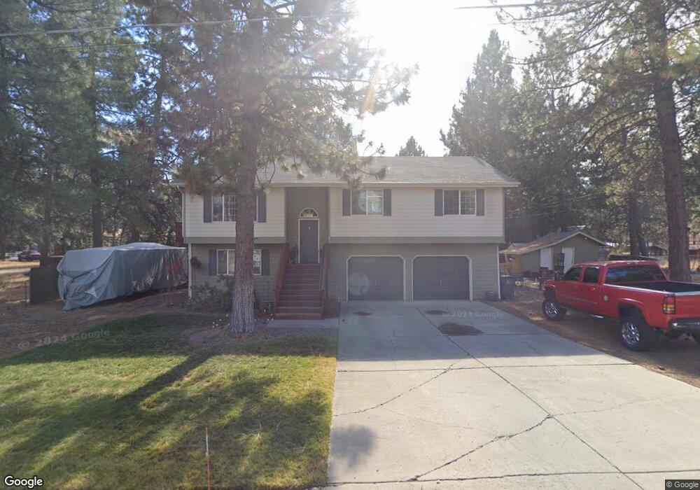 19427 Cherokee Rd, Bend, OR 97702 - photo 1