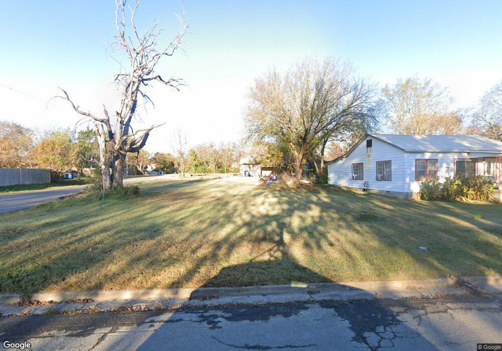 825 S Elm St, McAlester, OK 74501 - photo 1