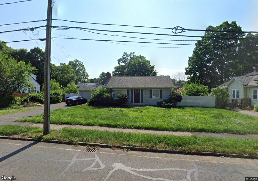 192 Harkness Ave, Springfield, MA 01118 - photo 1