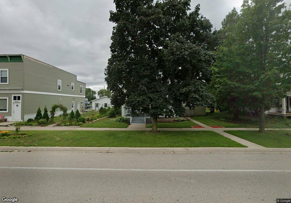 1605 14th Ave, Menominee, MI 49858 - photo 1