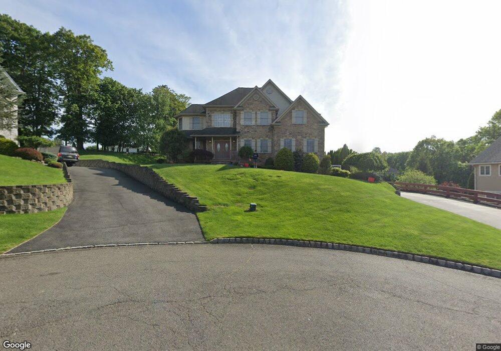 4 Baldwin Ct, Fairfield, NJ 07004 - photo 1