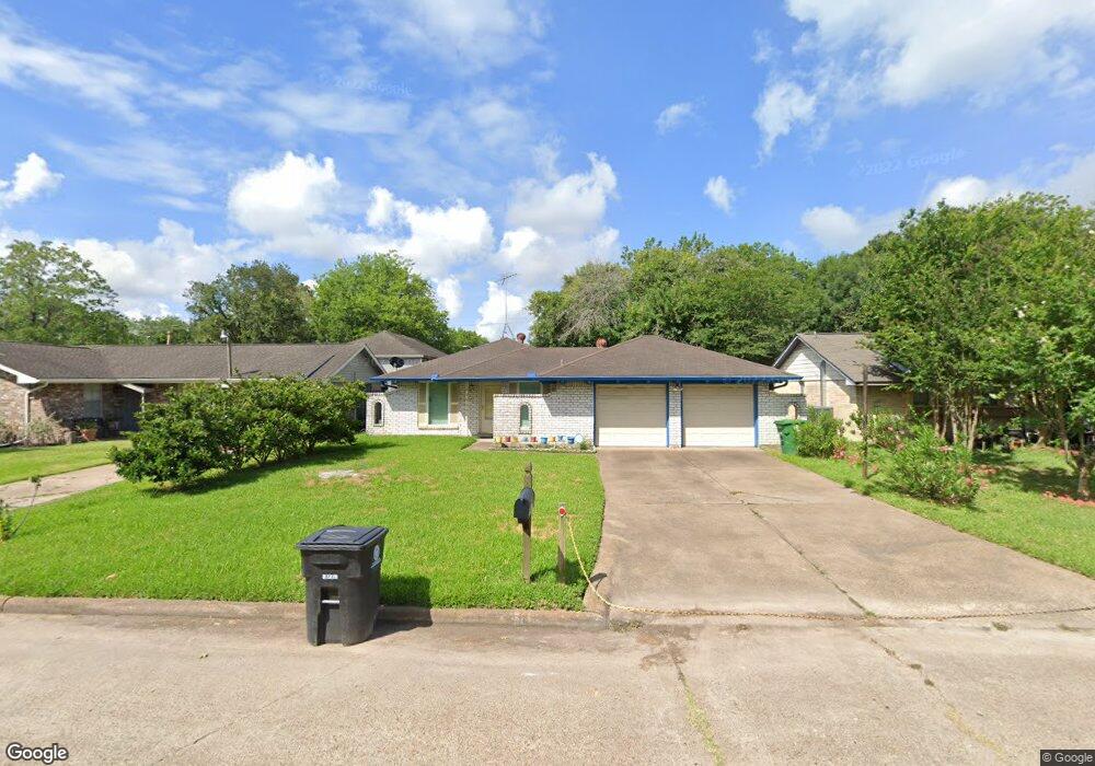 8915 Gauguin Dr, Houston, TX 77088 - photo 1
