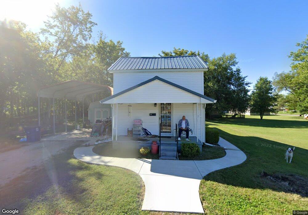 717 E Brumfield Ave, Princeton, IN 47670 - photo 1