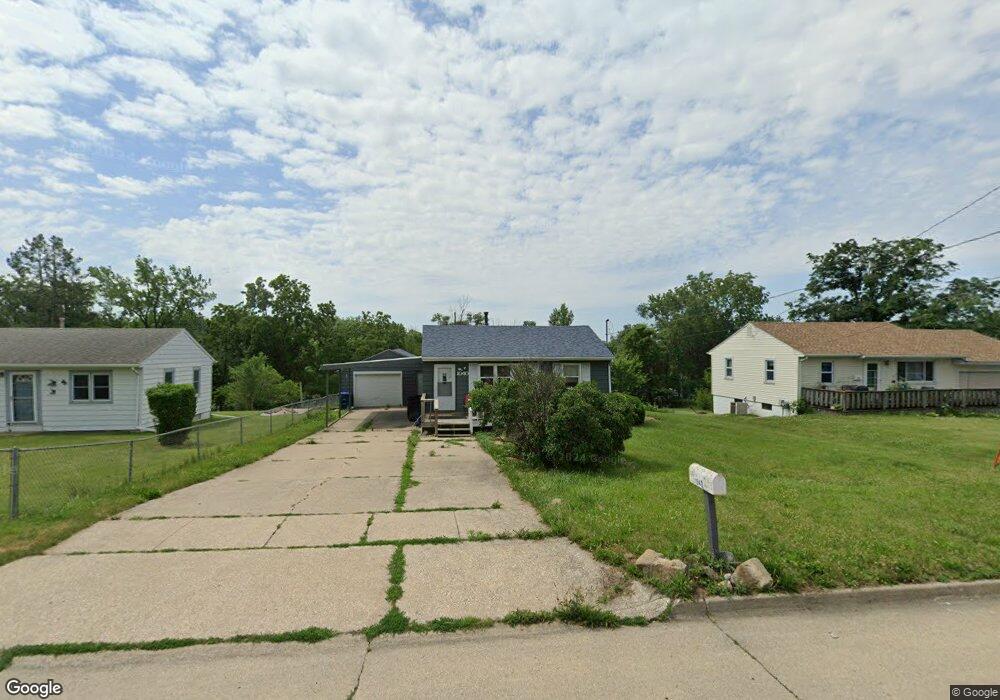 1040 Mason Ave, Des Moines, IA 50315 - photo 1