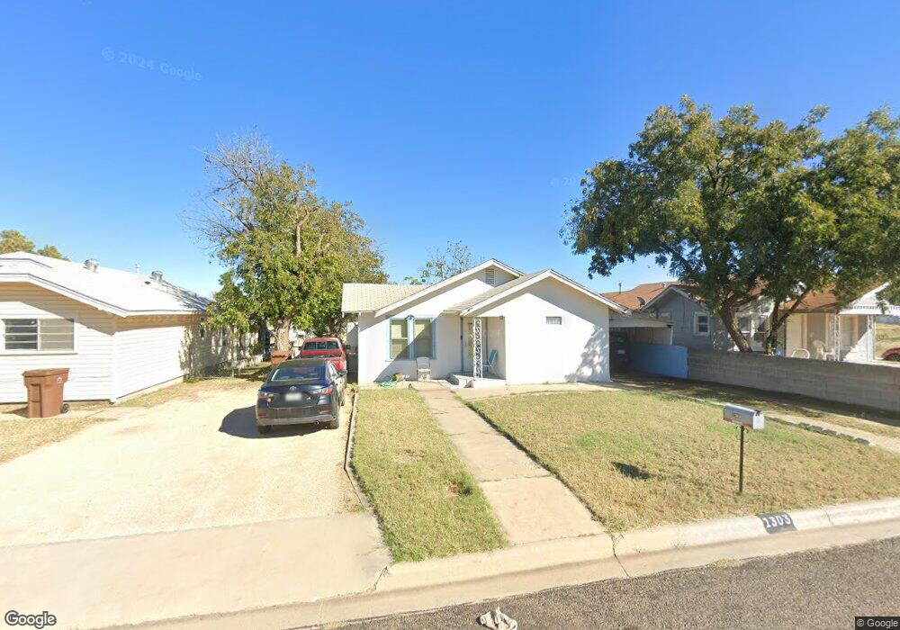 1303 Nolan St, Big Spring, TX 79720 - photo 1