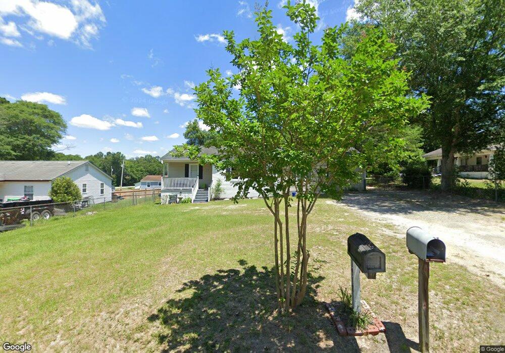 1918 Barfield St, Camden, SC 29020 - photo 1