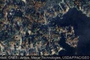 141 Lakeshore Dr, Union, NH 03887
