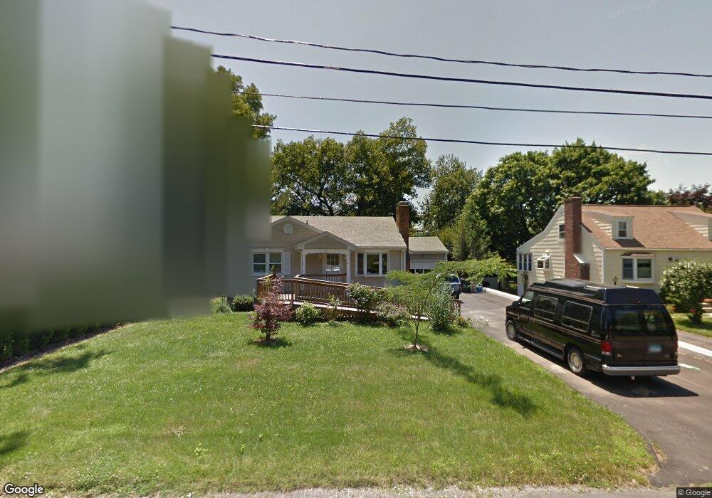 16 Saxon Rd, Norwalk, CT 06855 - photo 1