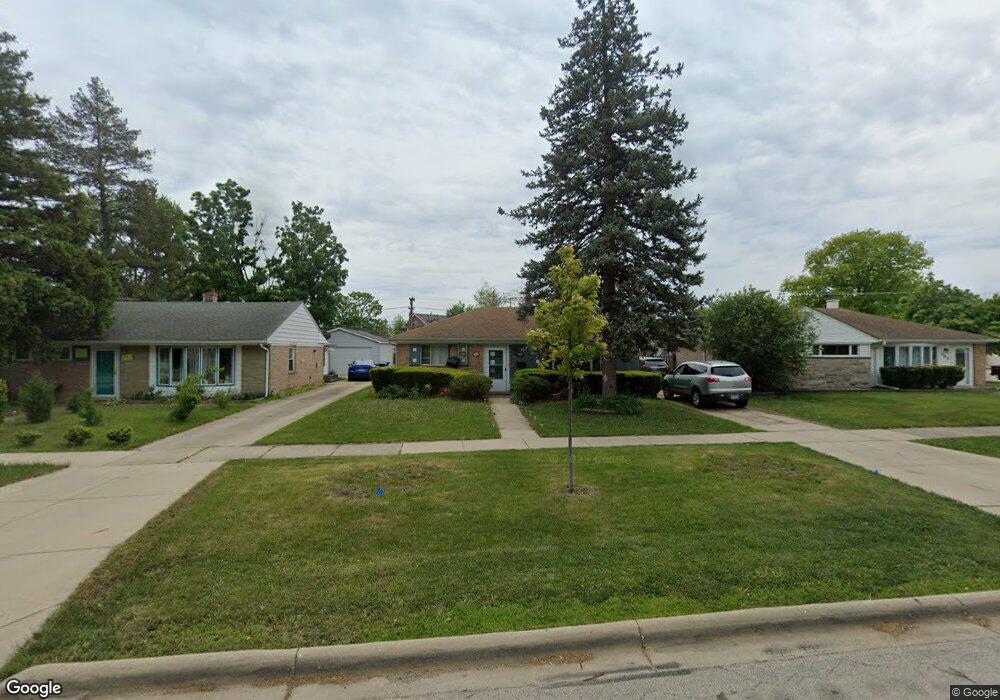 719 E Thacker St, Des Plaines, IL 60016 - photo 1