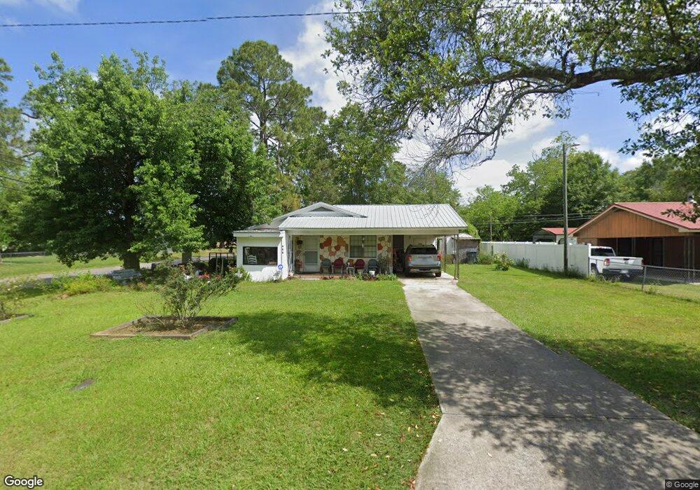 402 E Ohoopee St, Fitzgerald, GA 31750 - photo 1