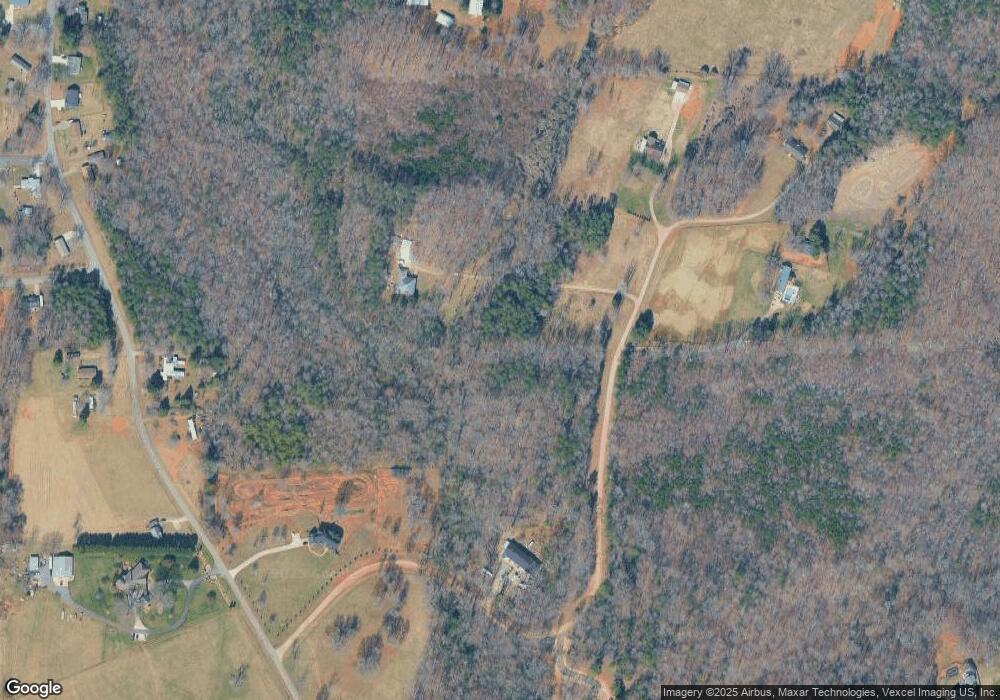 211 Rocky Ln, Statesville, NC 28625 - photo 1