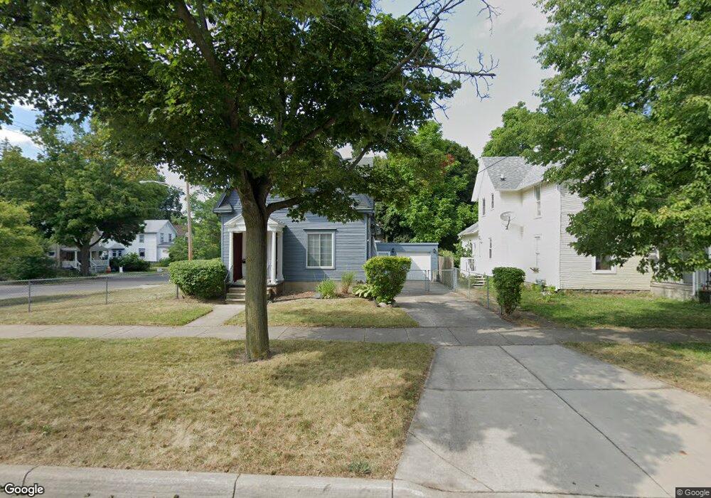 424 W Maple St, Lansing, MI 48906 - photo 1