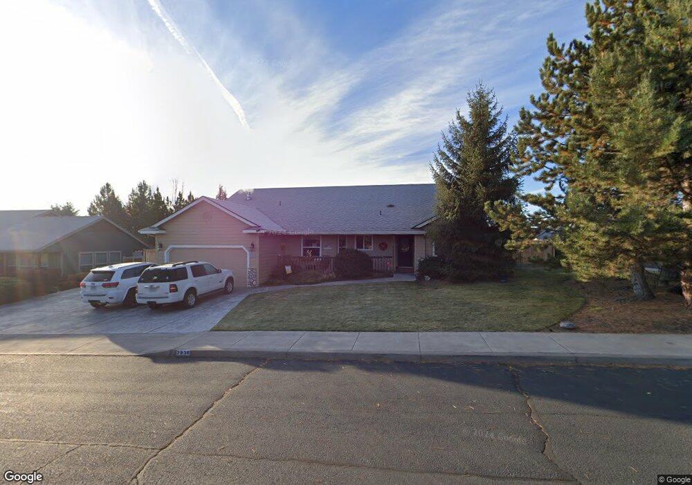 3826 SW Cascade Vista Ct, Redmond, OR 97756 - photo 1