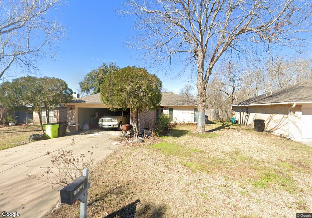 2204 Spruce Dr, Rosenberg, TX 77471 - photo 1