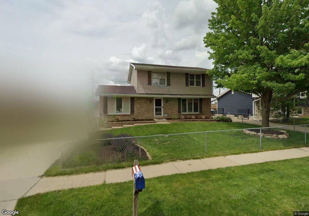 2326 E Aurora Ave, Des Moines, IA 50317 - photo 1