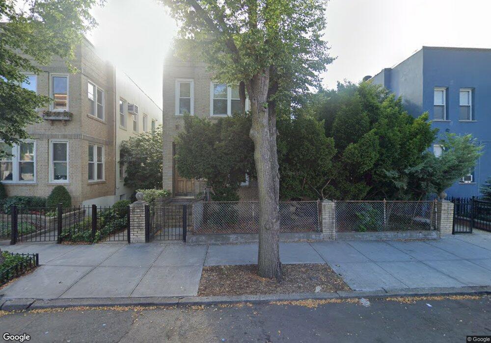 3065 36th St, Astoria, NY 11103 - photo 1