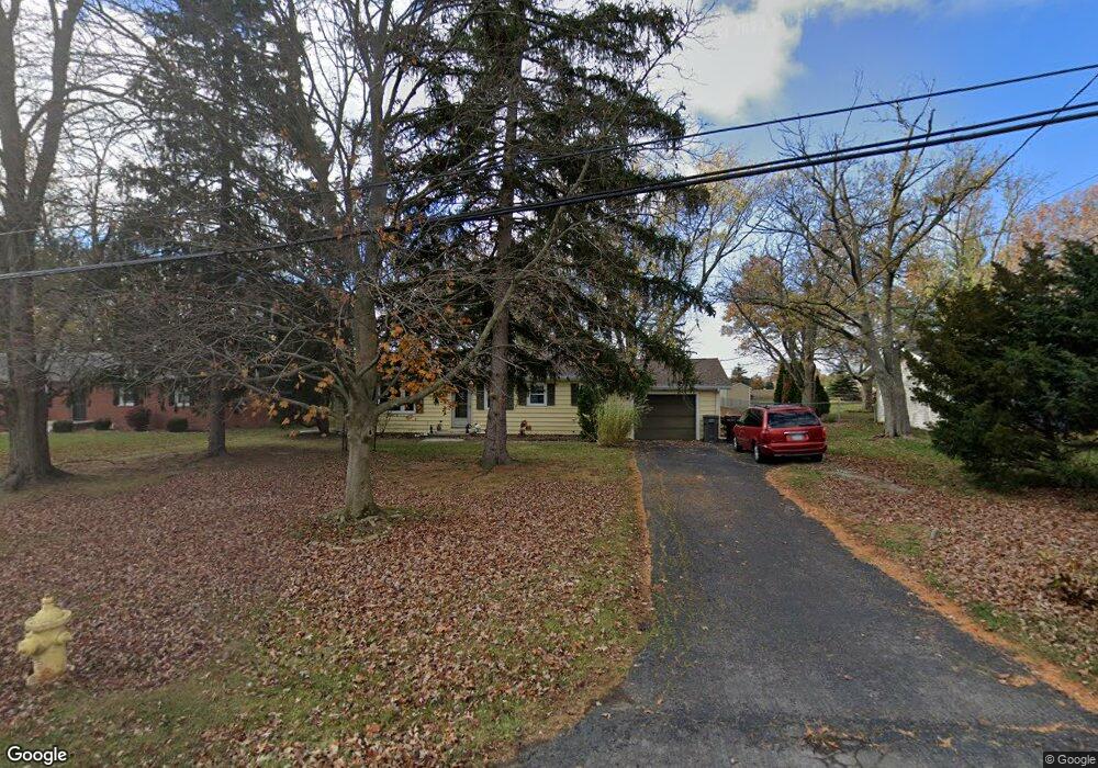 2633 Debbie Dr, Lima, OH 45807 - photo 1