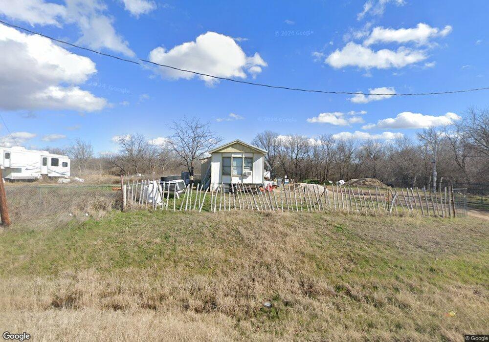 600 N Plum St, Millsap, TX 76066 - photo 1