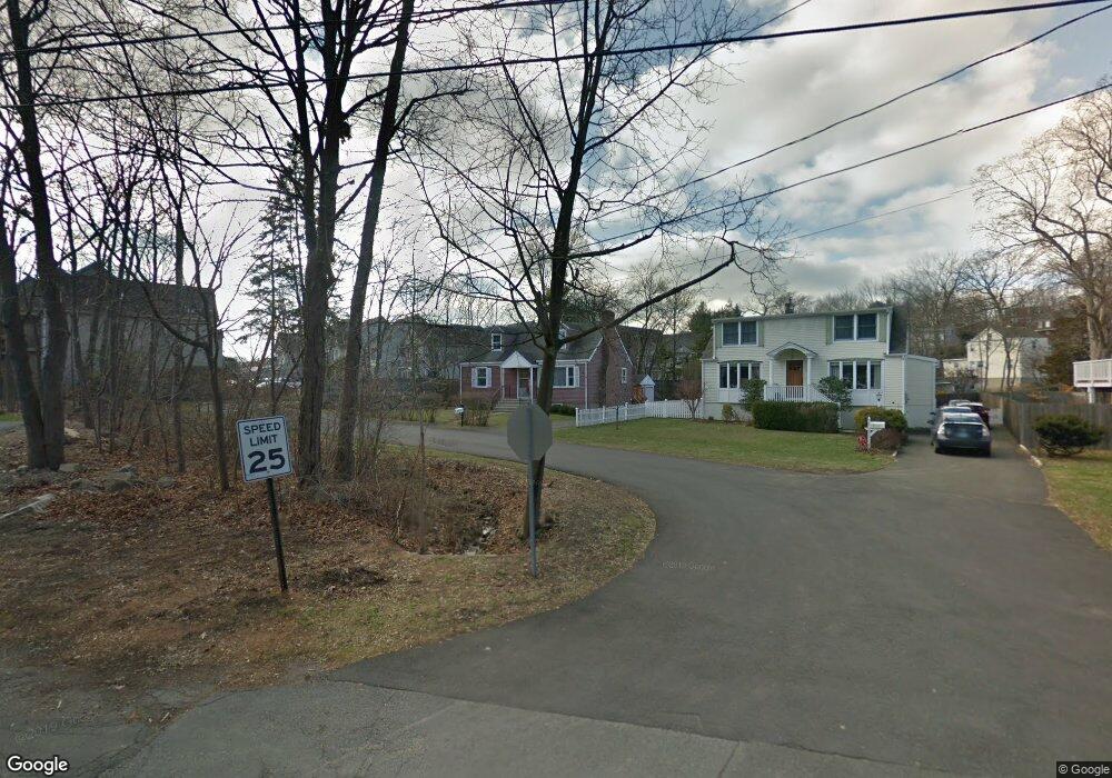 81 Locust Ave unit 312, New Canaan, CT 06840 - photo 1