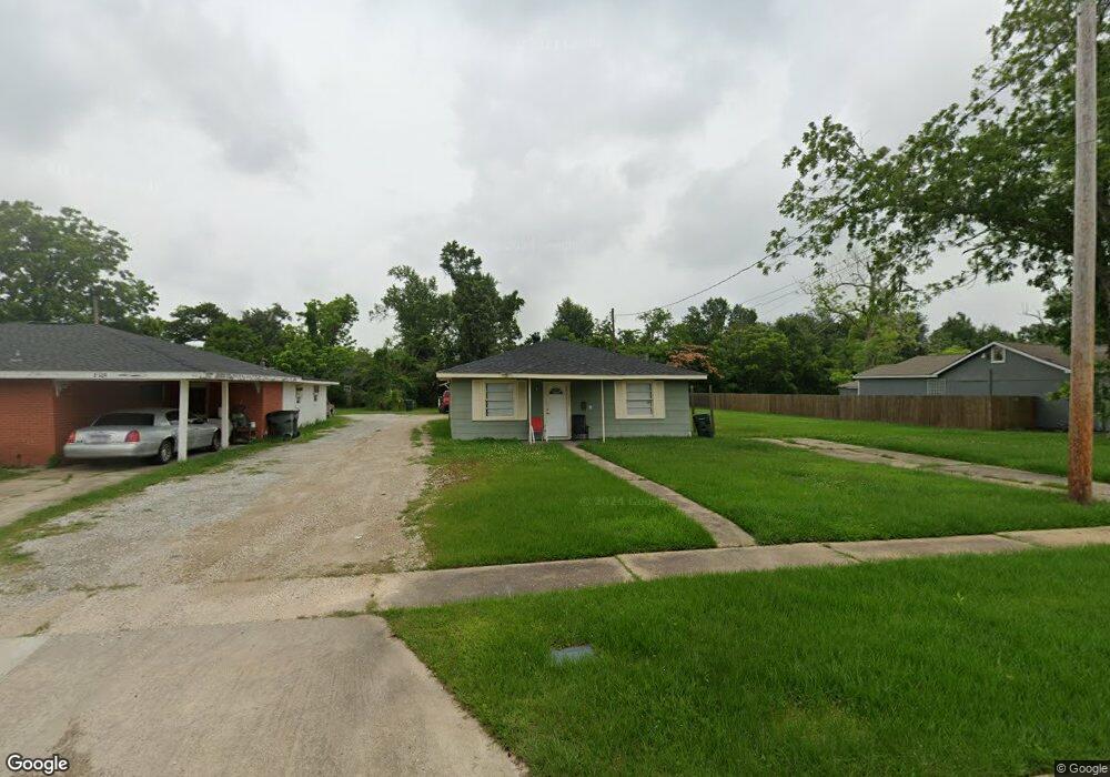 2111 4th St, Lake Charles, LA 70601 - photo 1