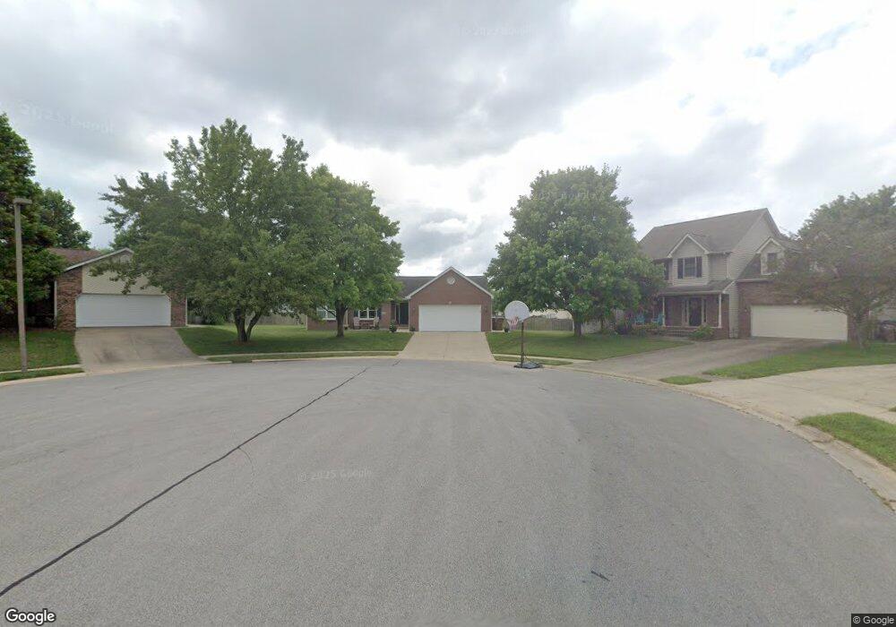 2167 Cameron Ct, Columbus, IN 47203 - photo 1