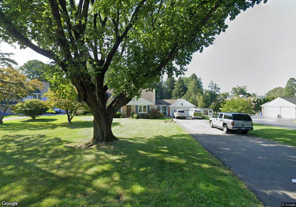 702 Winchester Rd, Broomall, PA 19008 - photo 1