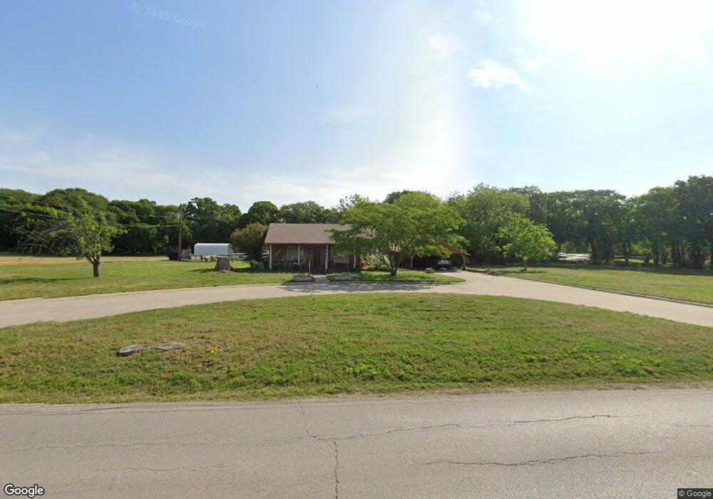 625 Silver Creek Rd, Azle, TX 76020 - photo 1