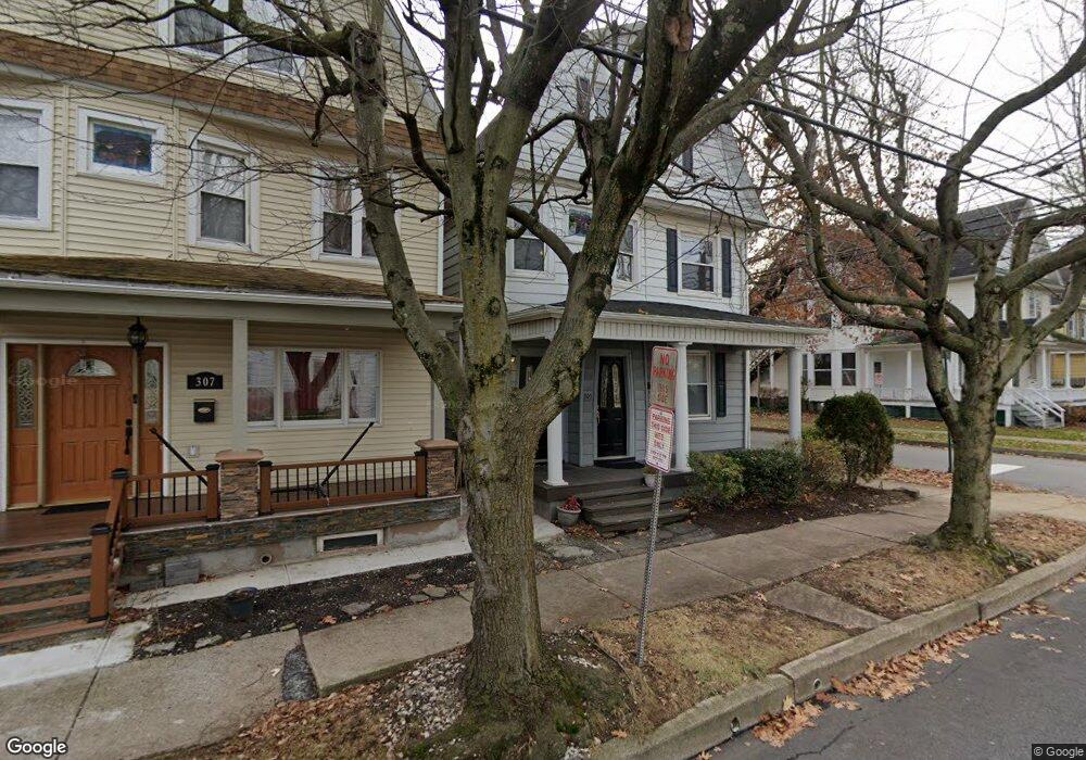 305 N Sprague Ave, Kingston, PA 18704 - photo 1