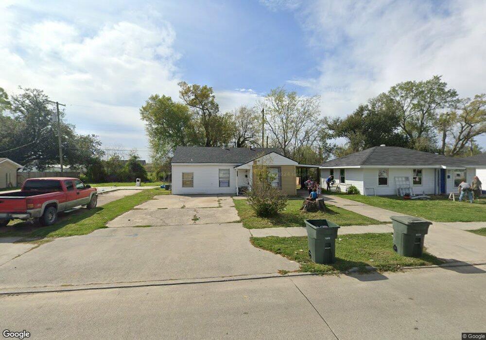 1818 8th Ave, Lake Charles, LA 70601 - photo 1
