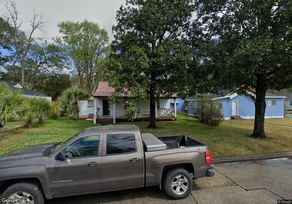 218 E 58th St, Savannah, GA 31405 - photo 1