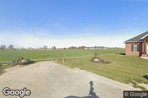 105 Carlyle Rd, Bartelso, IL 62218