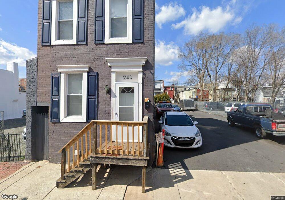 236 Wood St, Reading, PA 19602 - photo 1