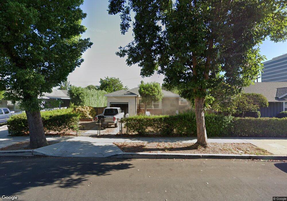 21117 Costanso St, Woodland Hills, CA 91364 - photo 1