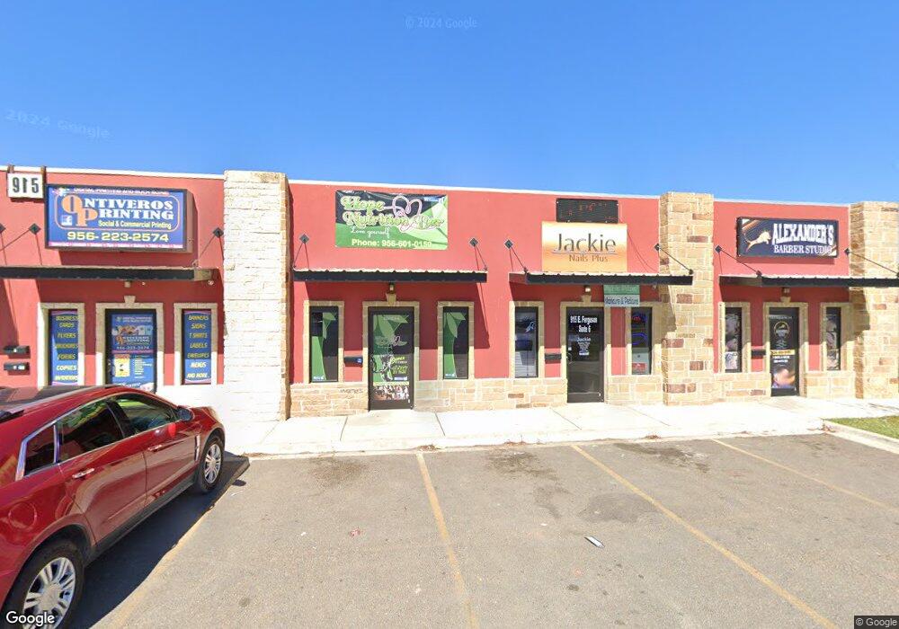 916 E Dorothy Cir, Pharr, TX 78577 - photo 1