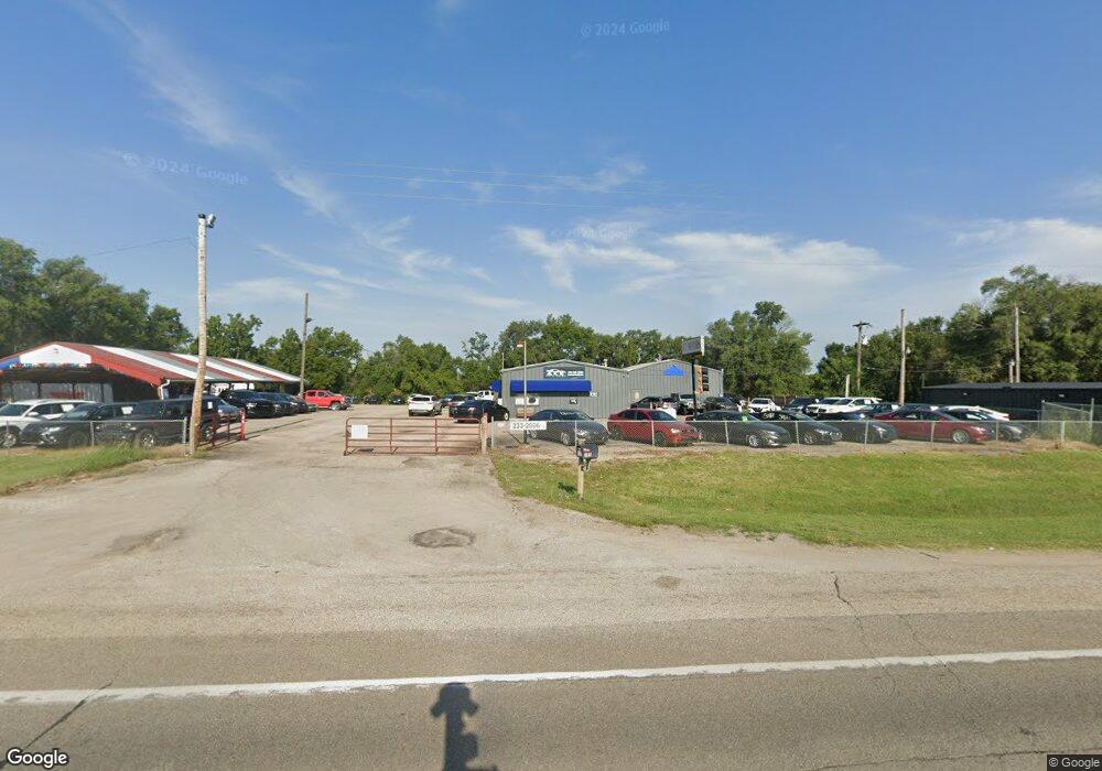 5101 SW Topeka Blvd, Topeka, KS 66609 - photo 1