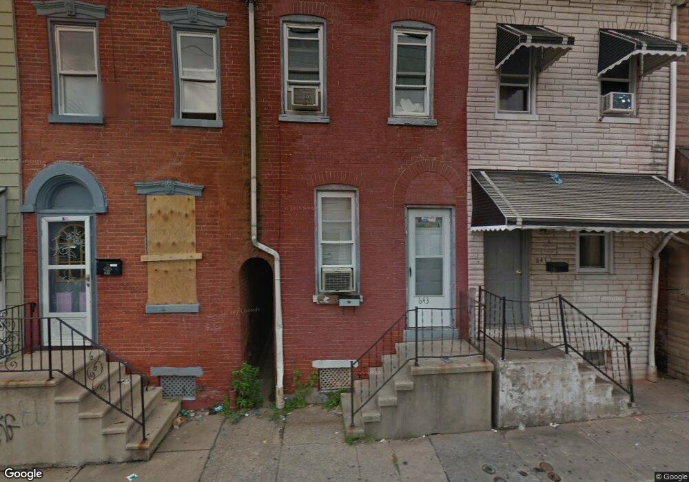 643 Moss St, Reading, PA 19604 - photo 1