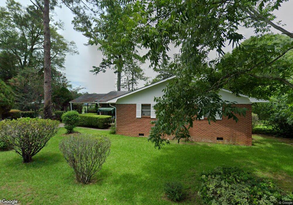 320 10th Ave NW, Moultrie, GA 31768 - photo 1