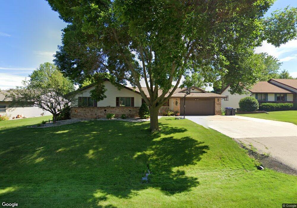 W2763 Breezewood Dr, Appleton, WI 54915 - photo 1