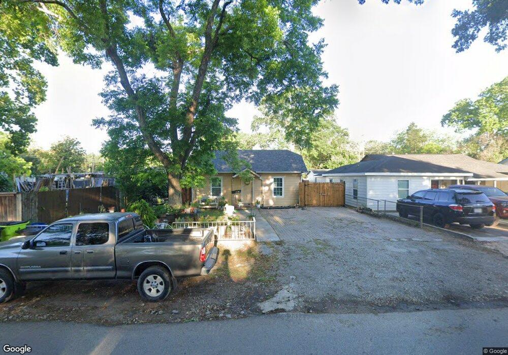 1216 8th St, Rosenberg, TX 77471 - photo 1